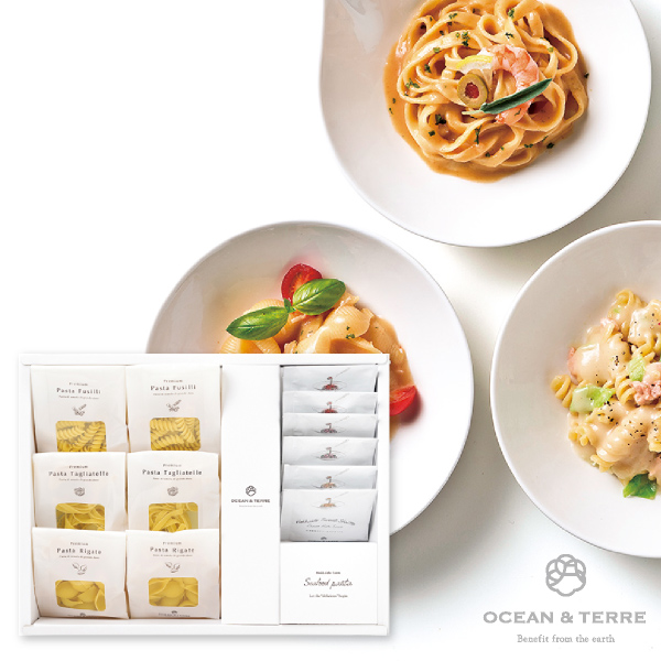 北海道Premium海鮮パスタセットC（トマトとズワイガニクリーム、サケとキャベツクリーム、海老クリーム）